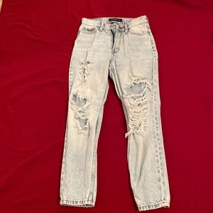 Aéropostale Light Washed Mom Jeans